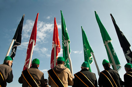 انتقاد آهی از نحوه پوشش برخی مداحان